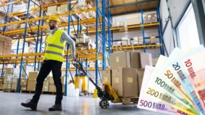 Заробітна плата в Німеччині. Скільки можна заробити, працюючи на складі?