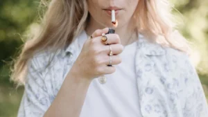 Німеччина вводить заборону на куріння — курортні країни йдуть її слідом. Штрафи сягають 500 євро