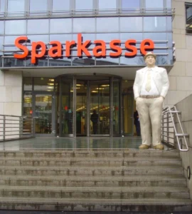 Клієнти банку можуть повернути свої гроші