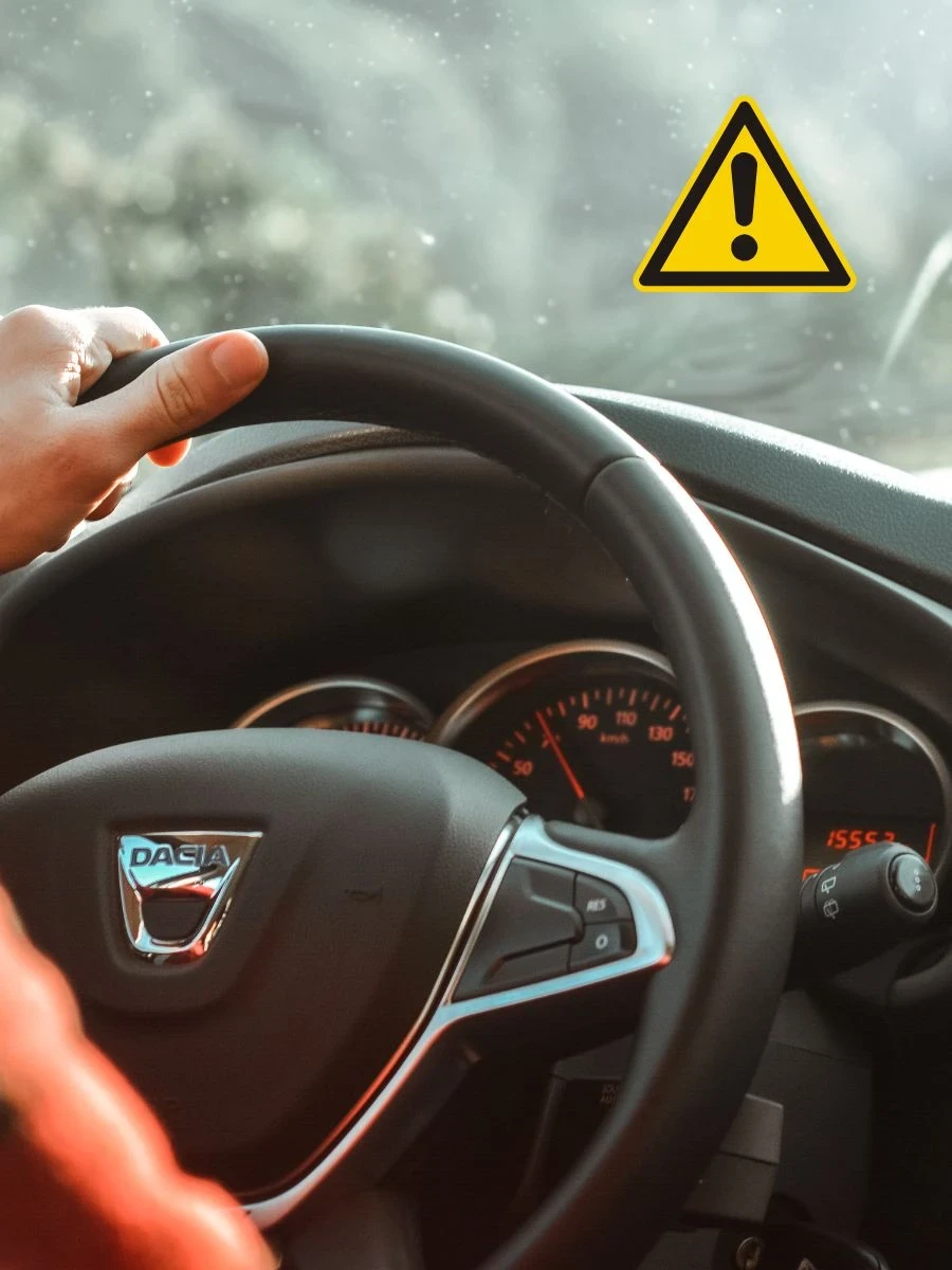 ADAC попереджає водіїв про шахрайство на заправках біля автобанів 2 Увага на шахрайства на німецьких автозаправках. На фото: панель приладів в автомобілі